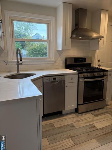 157 Queen Street, Bergenfield, NJ 07621