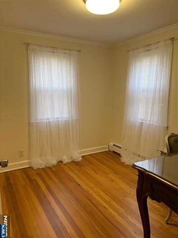 157 Queen Street, Bergenfield, NJ 07621