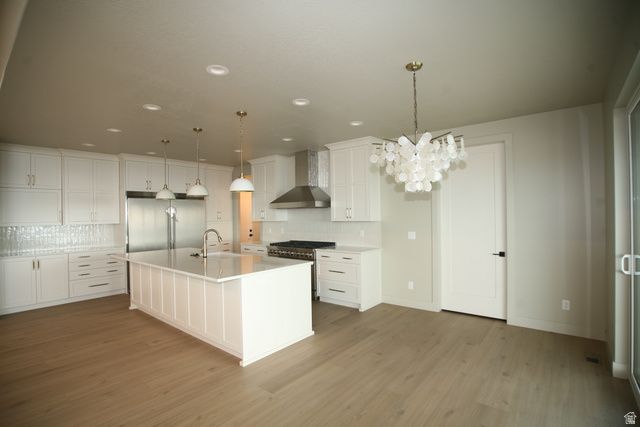 635 E MOUNTAIN RD, North Ogden, UT 84414