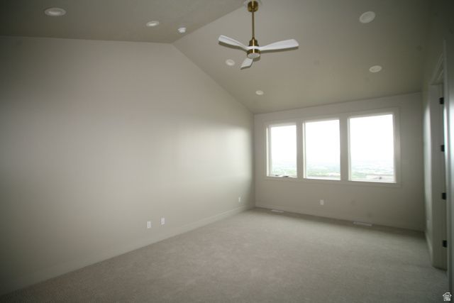 635 E MOUNTAIN RD, North Ogden, UT 84414