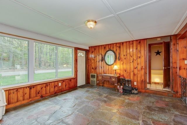 491 Mount Elam Rd, Fitchburg, MA 01420
