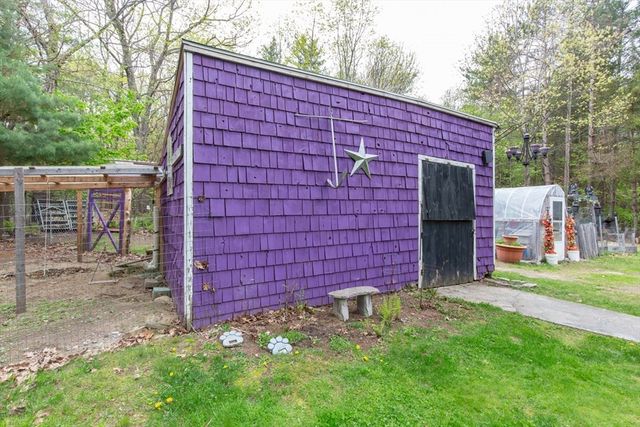 491 Mount Elam Rd, Fitchburg, MA 01420