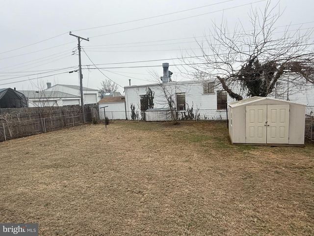 312 WOODFORD ST, Fredericksburg, VA 22401