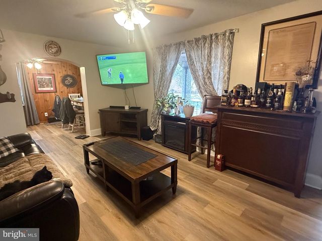 312 WOODFORD ST, Fredericksburg, VA 22401