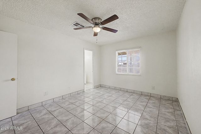 8141 W INDIANOLA Avenue, Phoenix, AZ 85033