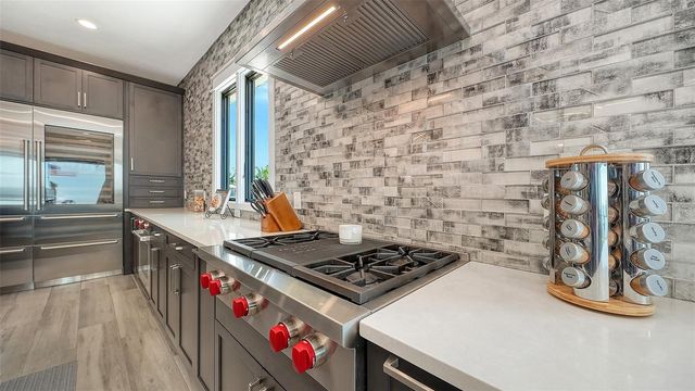 7418 WESTMORELAND DRIVE, Sarasota, FL 34243