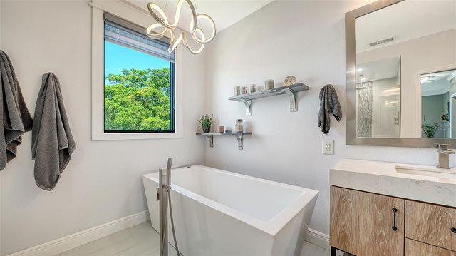7418 WESTMORELAND DRIVE, Sarasota, FL 34243