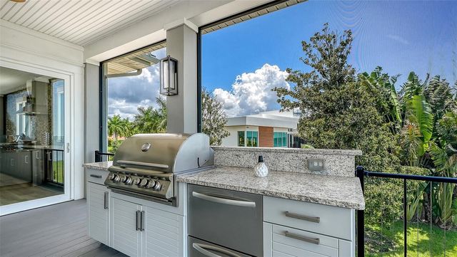7418 WESTMORELAND DRIVE, Sarasota, FL 34243