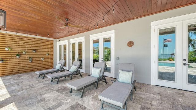 7418 WESTMORELAND DRIVE, Sarasota, FL 34243