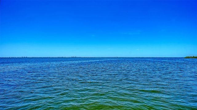 7418 WESTMORELAND DRIVE, Sarasota, FL 34243