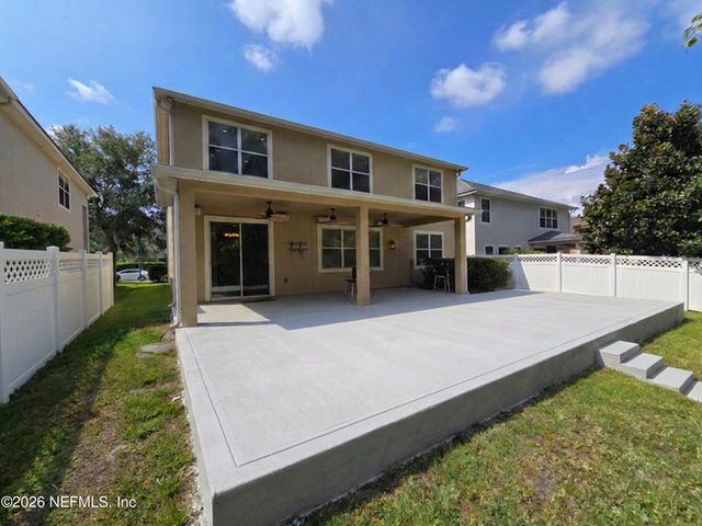180 THORNLOE Drive, Jacksonville, FL 32259