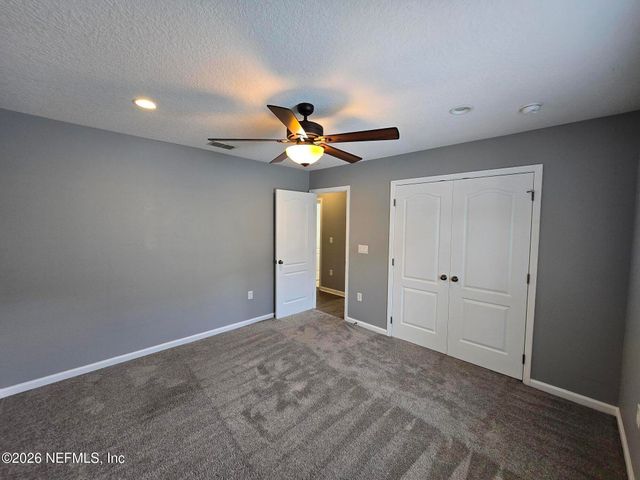 180 THORNLOE Drive, Jacksonville, FL 32259