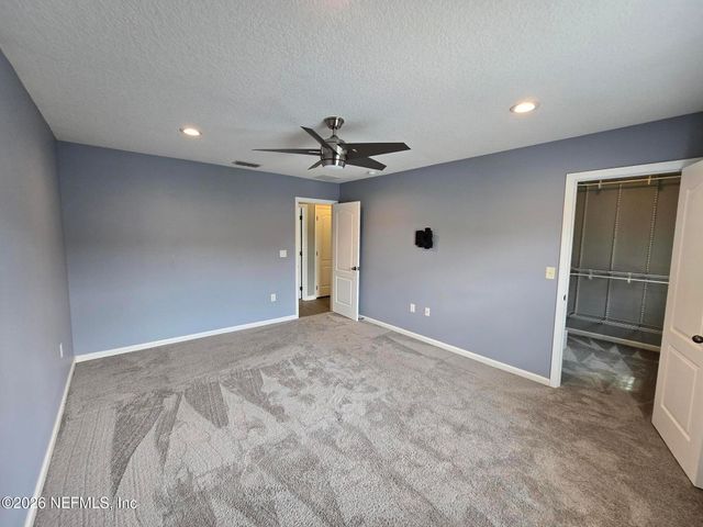 180 THORNLOE Drive, Jacksonville, FL 32259