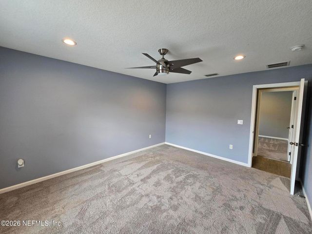 180 THORNLOE Drive, Jacksonville, FL 32259
