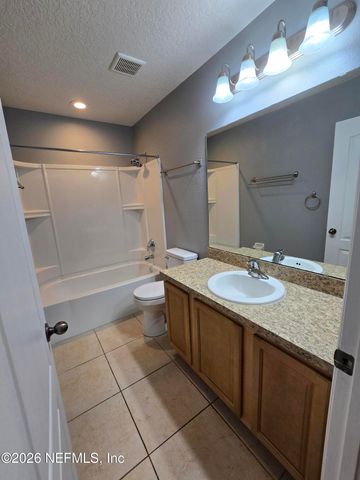 180 THORNLOE Drive, Jacksonville, FL 32259