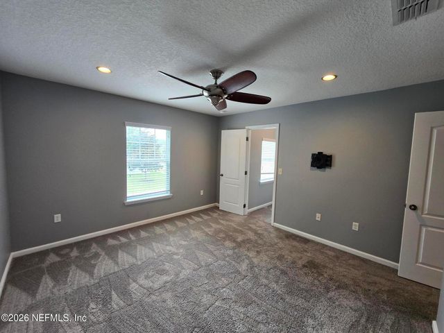 180 THORNLOE Drive, Jacksonville, FL 32259