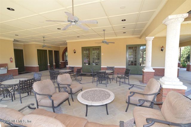180 THORNLOE Drive, Jacksonville, FL 32259