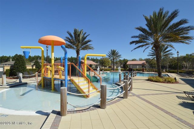 180 THORNLOE Drive, Jacksonville, FL 32259