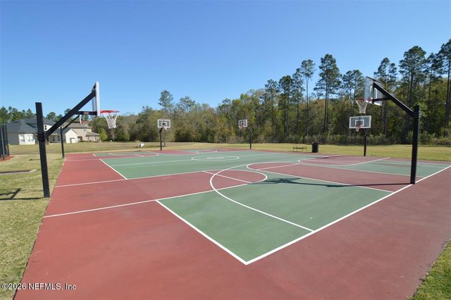 180 THORNLOE Drive, Jacksonville, FL 32259
