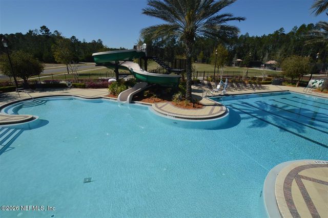 180 THORNLOE Drive, Jacksonville, FL 32259