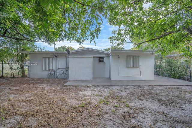 265 NW 135th, North Miami, FL 33168