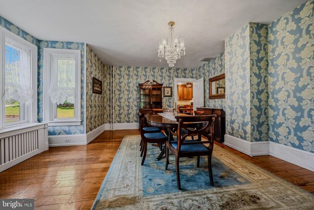 2552 NAAMANS CREEK RD, Marcus Hook, PA 19061
