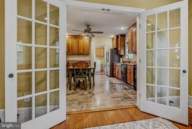 2552 NAAMANS CREEK RD, Marcus Hook, PA 19061