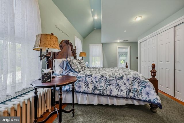 2552 NAAMANS CREEK RD, Marcus Hook, PA 19061