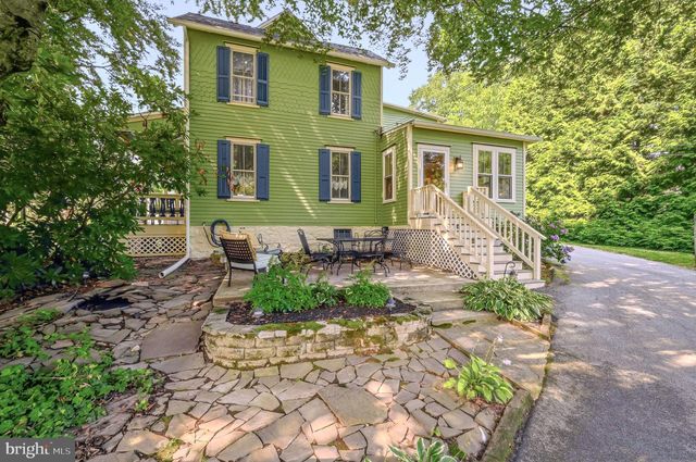 2552 NAAMANS CREEK RD, Marcus Hook, PA 19061