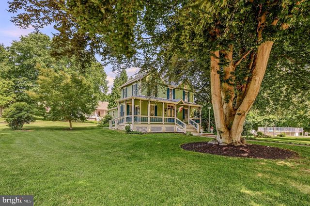 2552 NAAMANS CREEK RD, Marcus Hook, PA 19061