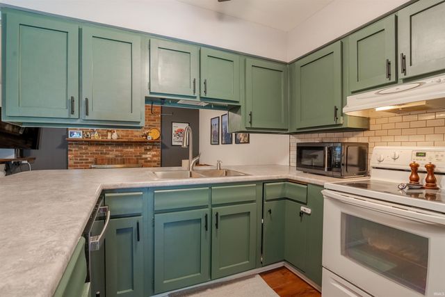 8388 Outer Lincoln Avenue, Newburgh, IN 47630