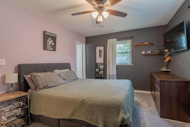 8388 Outer Lincoln Avenue, Newburgh, IN 47630