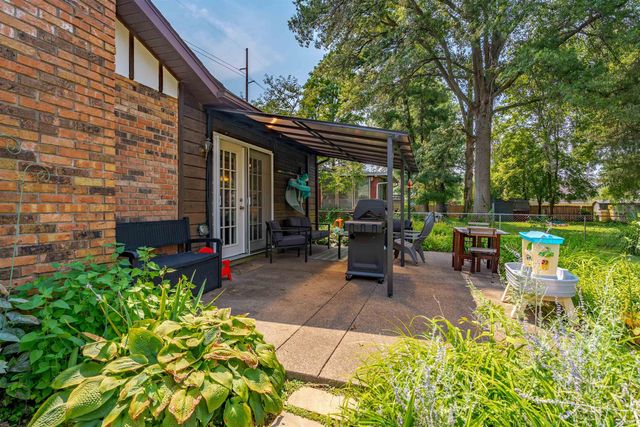 8388 Outer Lincoln Avenue, Newburgh, IN 47630