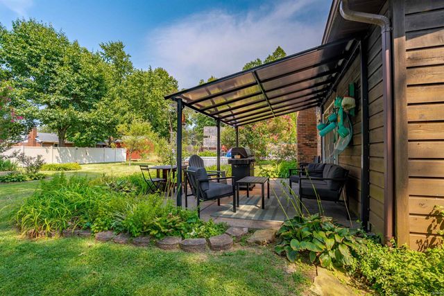 8388 Outer Lincoln Avenue, Newburgh, IN 47630