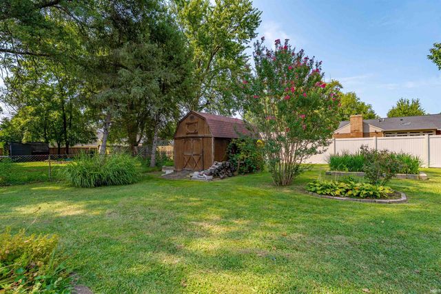 8388 Outer Lincoln Avenue, Newburgh, IN 47630