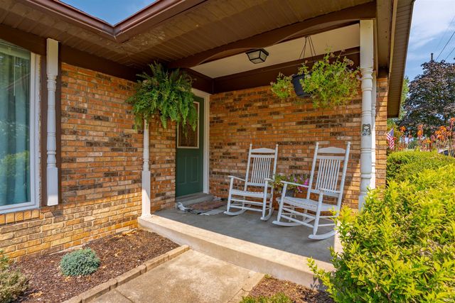 8388 Outer Lincoln Avenue, Newburgh, IN 47630