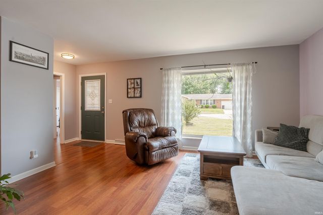 8388 Outer Lincoln Avenue, Newburgh, IN 47630