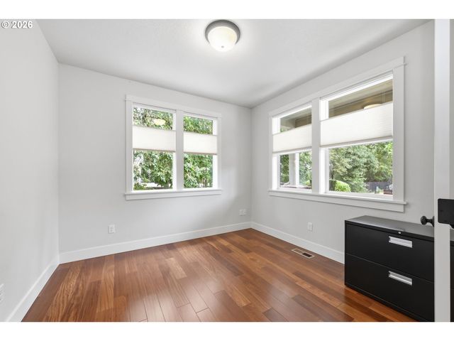 1930 STERLING PARK Pl, Eugene, OR 97408