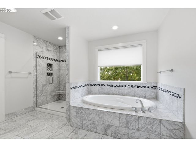 1930 STERLING PARK Pl, Eugene, OR 97408