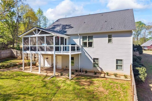153 Abbington Way, Clarkesville, GA 30523