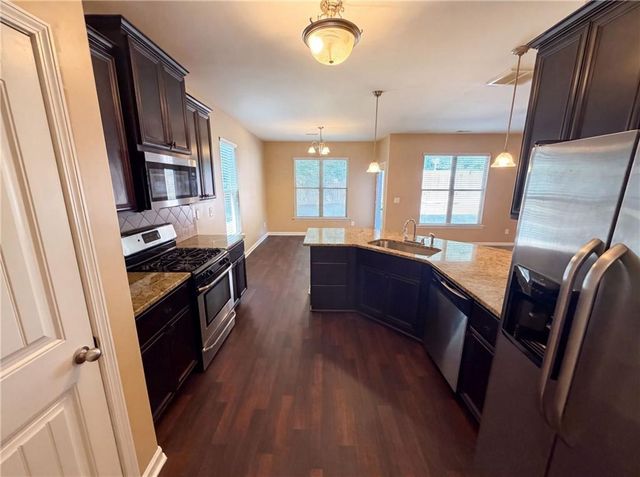 2471 Quincy Loop, Fairburn, GA 30213