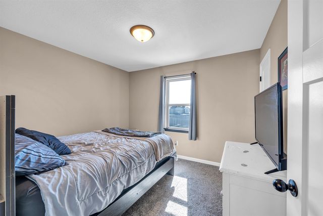 2516 Spring Meadows Ct, Derby, KS 67037