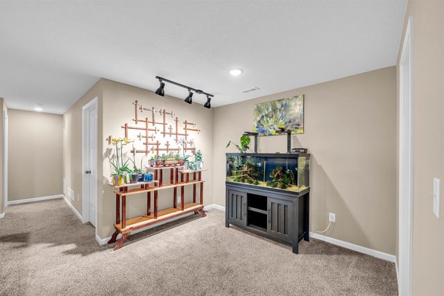 2516 Spring Meadows Ct, Derby, KS 67037