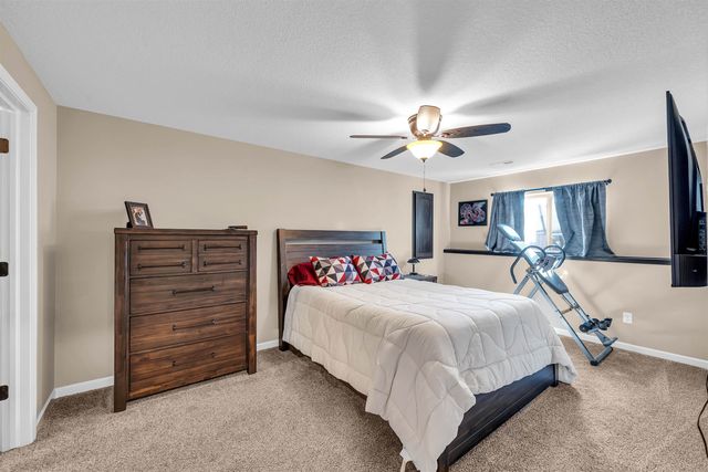 2516 Spring Meadows Ct, Derby, KS 67037