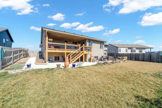 2516 Spring Meadows Ct, Derby, KS 67037