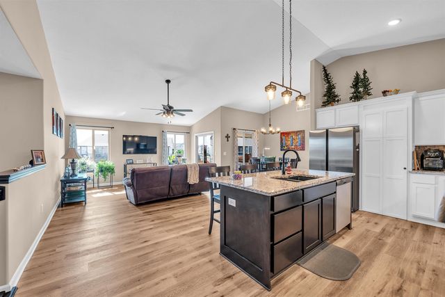 2516 Spring Meadows Ct, Derby, KS 67037