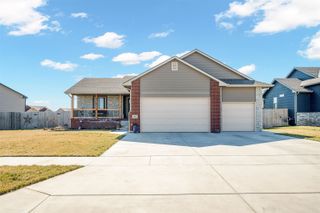 2516 Spring Meadows Ct, Derby, KS 67037