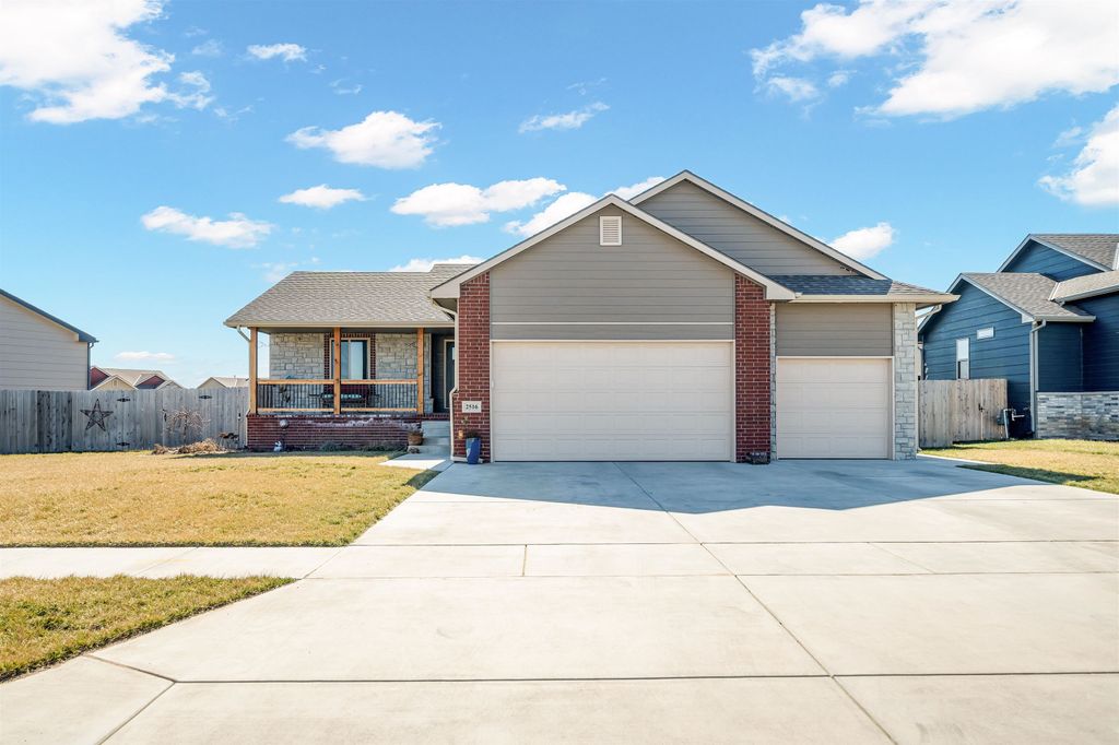 2516 Spring Meadows Ct, Derby, KS 67037