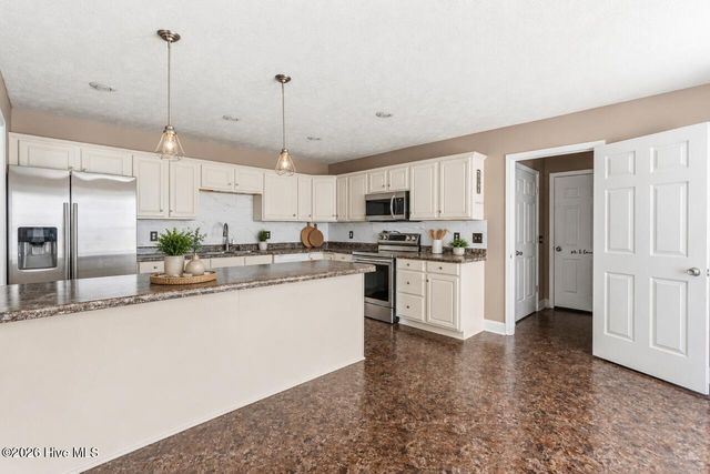 230 Colonial Drive, Rockingham, NC 28379