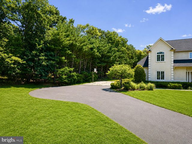 203 BLUE HERON CT, Voorhees, NJ 08043